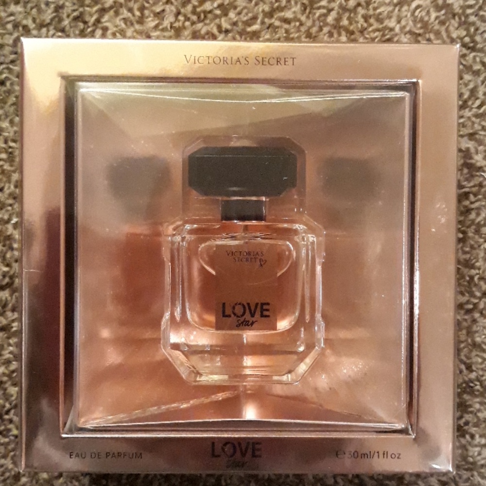 Victoria Secret Perfum - Picture 4 of 8